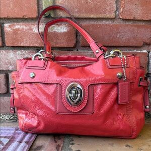 Coach Peyton Carryall - Patent leather coral style #19756M